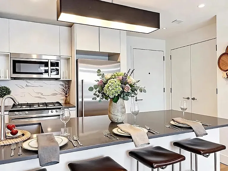 595 Baltic St #5H — Photo 4