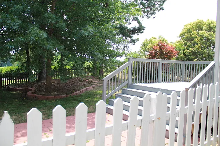 513 East Maple Avenue - 1 — Photo 3