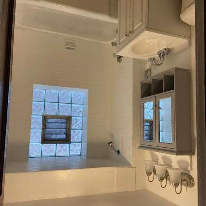 2nd image of 1223 S Austin Blvd #2