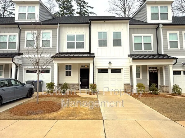 3314 Finchborough Ct, Charlotte, NC 28269