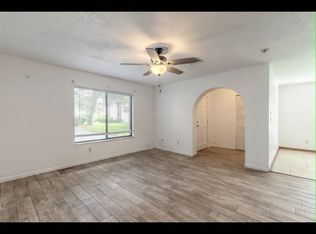 2004 Oak Meadow Cir, South Daytona, FL 32119