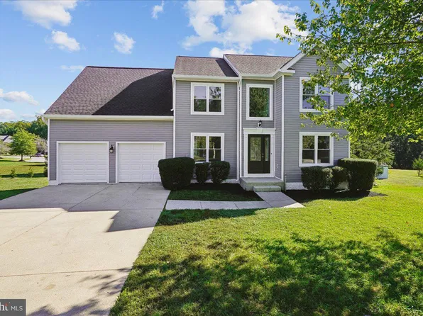 8210 Birdsong Dr, Fort Washington, MD 20744