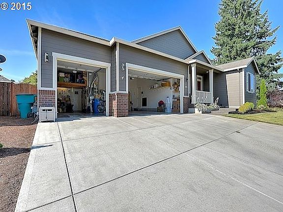 2nd image of 805 NW 121st St