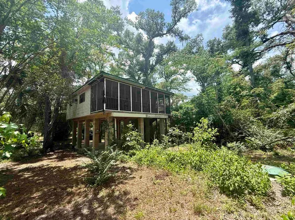 524 NE Withla Bluffs Way, Lee, FL 32059