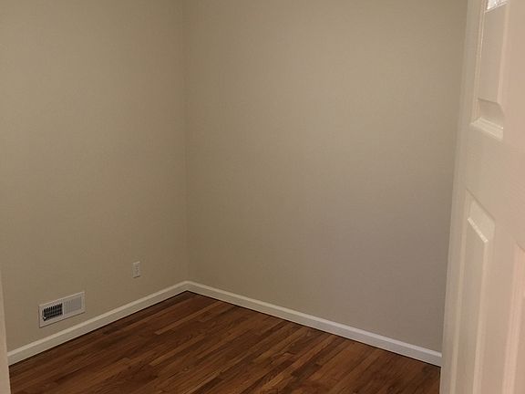 5th image of 14 Eldor Ave