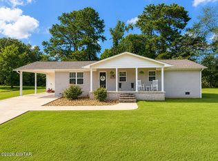 75 Betty Ave, Hollow Rock, TN 38342