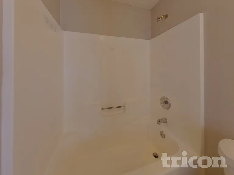 323 Dexter Pl — Photo 10