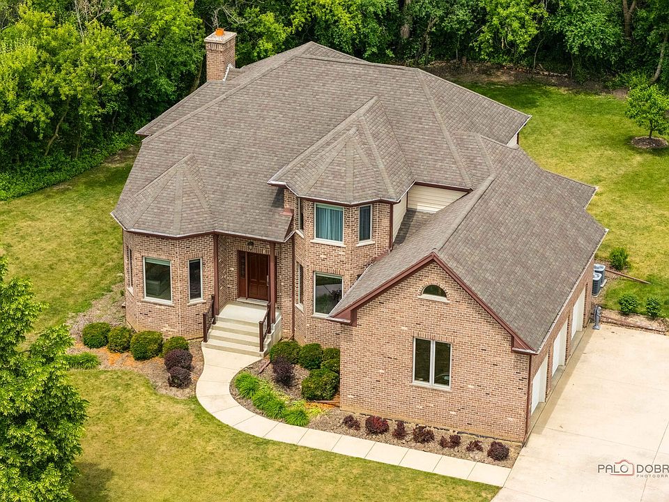 2nd image of 41 Park View Ln