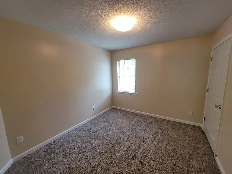 1063 Waltons Pass — Photo 30