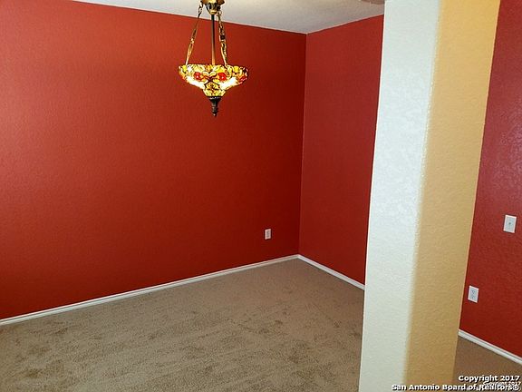 5th image of 1031 Caprese Ln