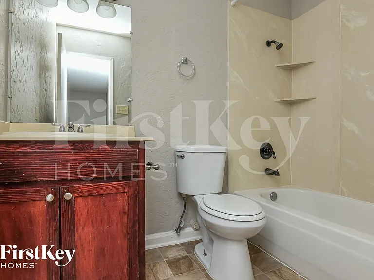 4912 Sandalwood Ln — Photo 11