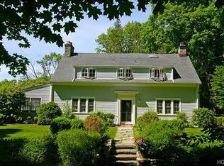 450 Crow Hill Rd, Mount Kisco, NY 10549