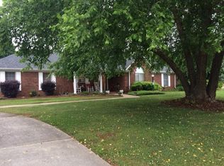 325 Vivians Ct, Woodruff, SC 29388