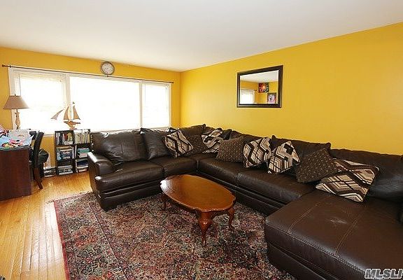 3rd image of 414 Willow St