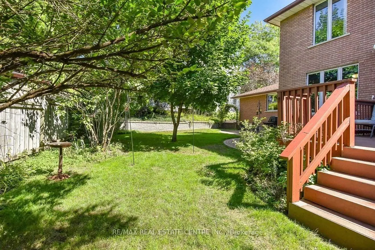 4 bed, $3,990 — Photo 3