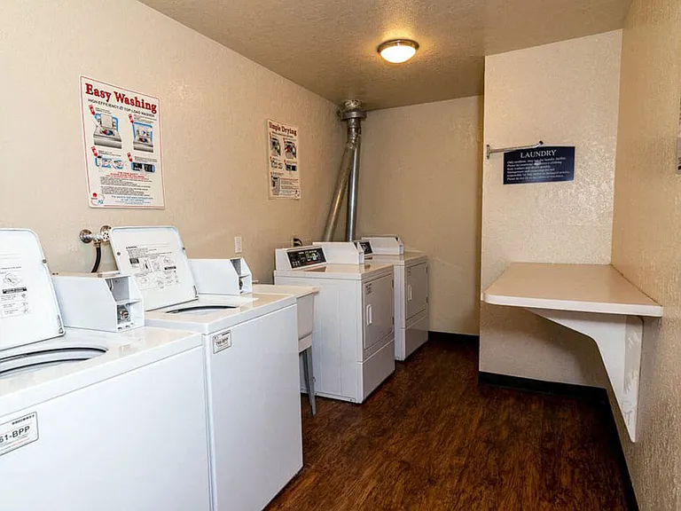 Laundry Center