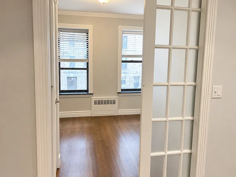1373 1st Ave #5 — Photo 6