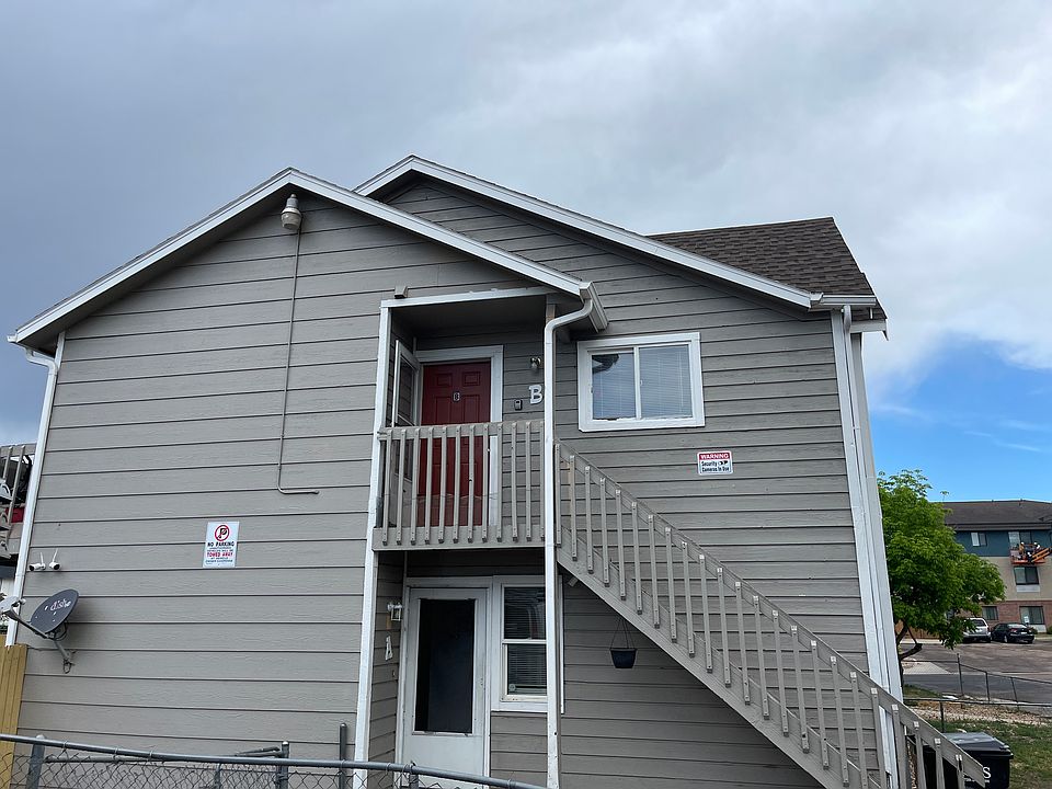 1st image of 1002 Mazatlan Cir #B