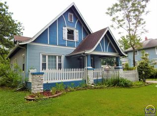 1138 SW Macvicar Ave, Topeka, KS 66604