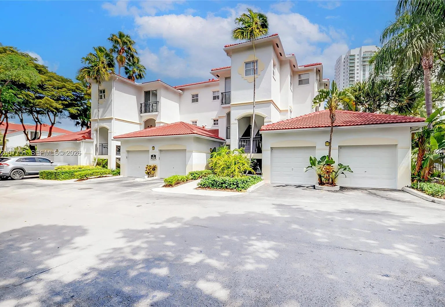 Village By The Bay Condo — Photo 2
