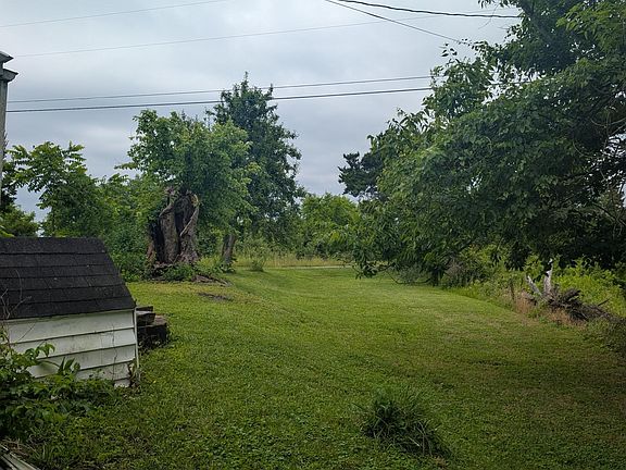3rd image of 1070 New Liberty Rd