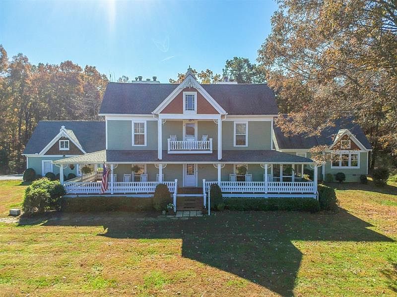 1st image of 138 Mountain Meadows Dr