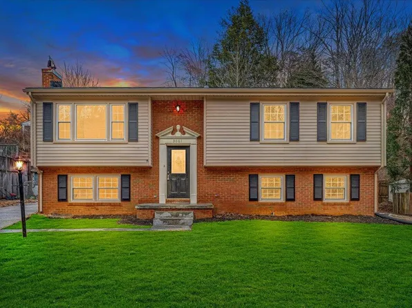 3061 Green Ridge Rd, Roanoke, VA 24019