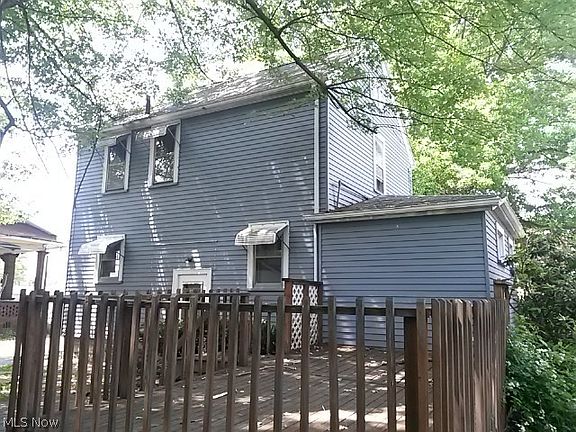 2nd image of 463 North St NW