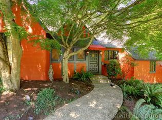 2115 SW Edgewood Rd, Portland, OR 97201