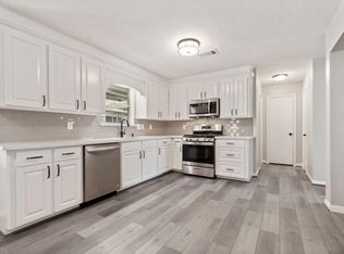 16109 Lakeview Dr, Jersey Village, TX 77040