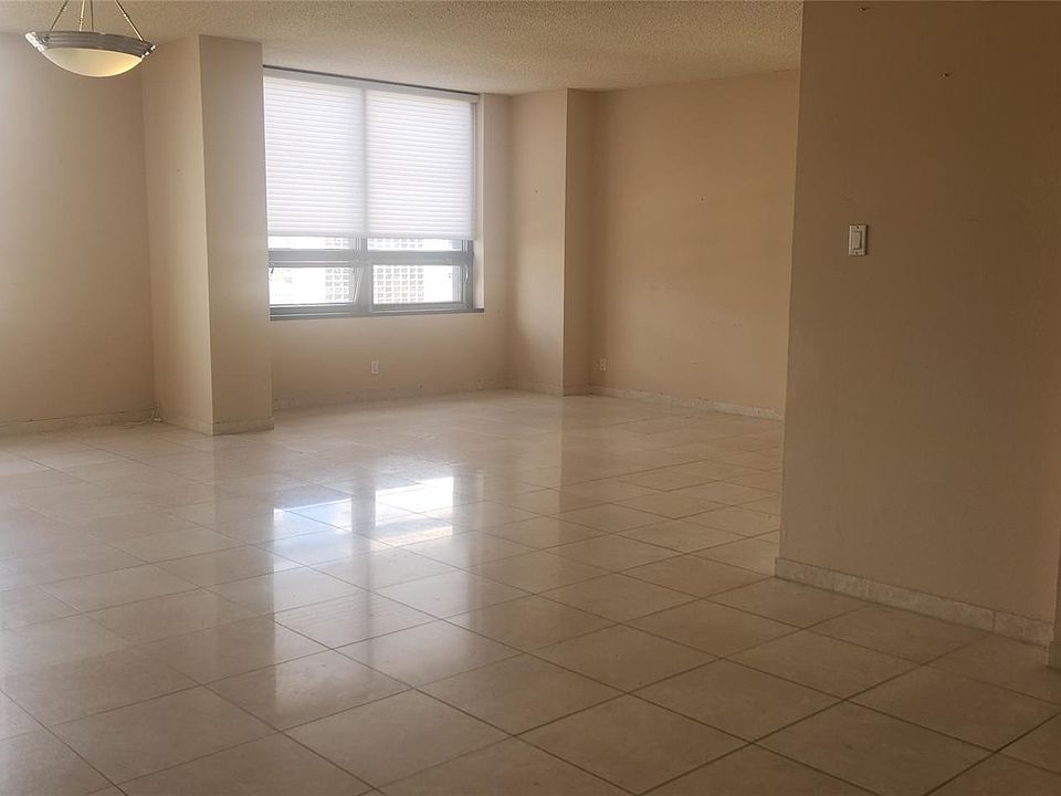 1st image of 5150 Hidalgo St Unit 1503