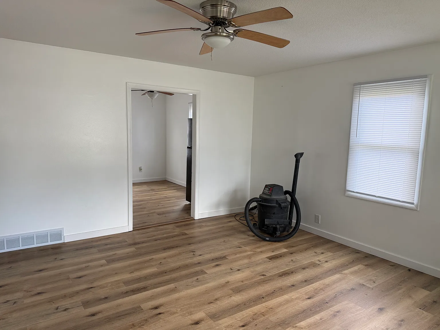 710 Van Buren St — Photo 3