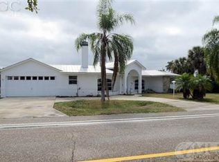 5301 Baypoint Ct, Cape Coral, FL 33904