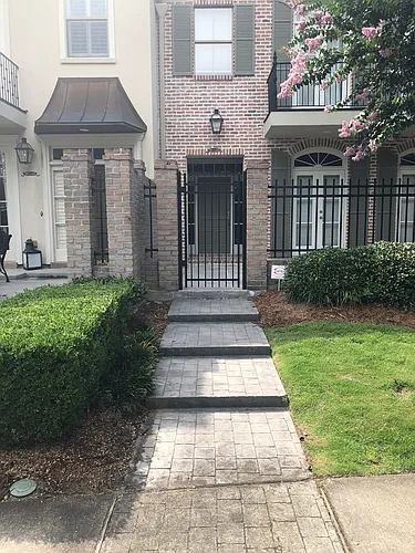 217 Rue Esplanade Photo 1