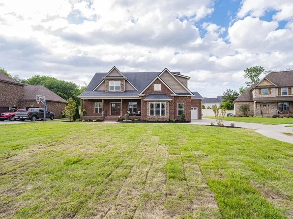 2334 Lionheart Dr, Murfreesboro, TN 37130