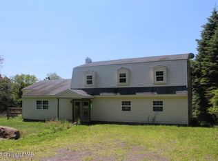 212 Chippewa Trl, Albrightsville, PA 18210
