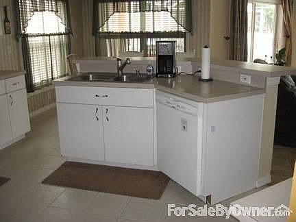 5th image of 2468 Hickman Cir