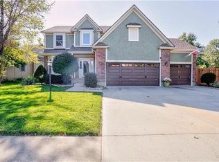 7873 W 152nd St, Overland Park, KS 66223