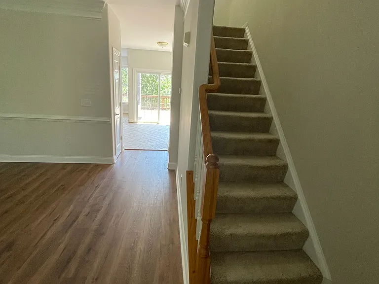 200 Cross Keys Pl — Photo 16