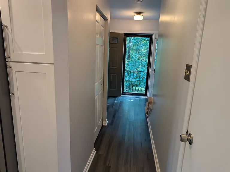 5612 Sutherland Ct — Photo 22