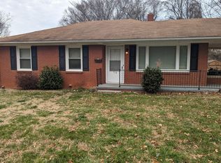 714 Manhattan Dr, Lexington, NC 27292