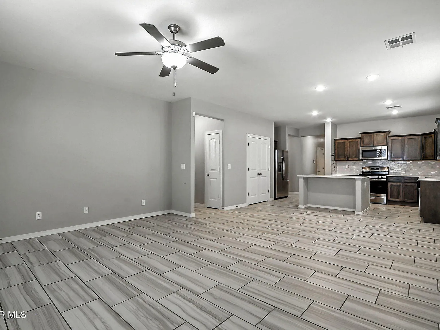 4 bed, 2.0 bath, 1668 sqft, $1,850 — Photo 4