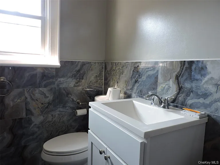 47 Hillside Ave — Photo 10