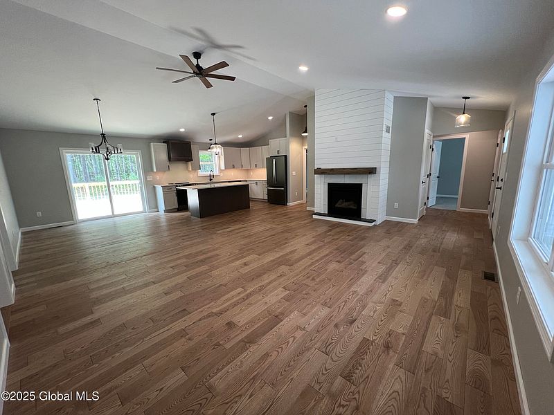 2nd image of 107 Potter Road