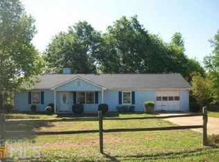 112 Grove Dr, Maysville, GA 30558