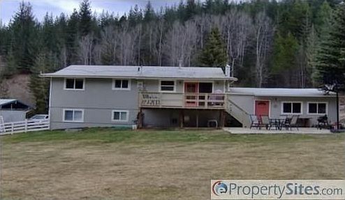 3rd image of 452 E Park Dr