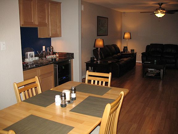 Dining Rm, Dry Bar, LRm