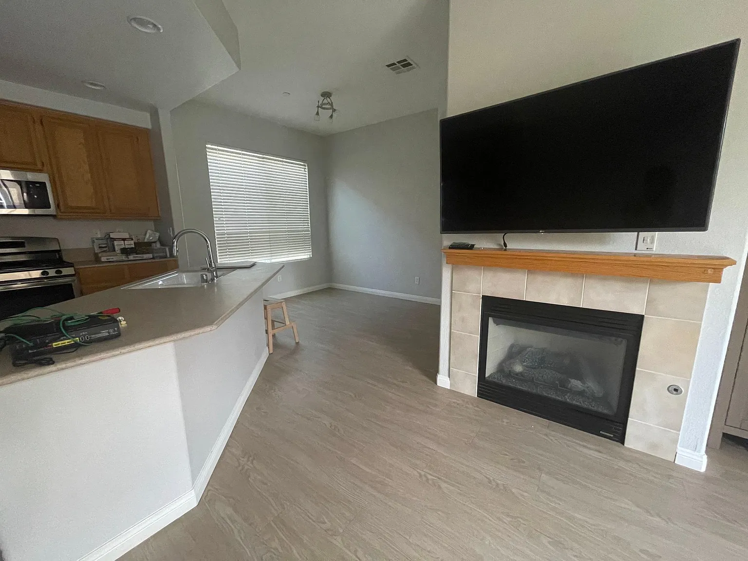 2872 Escala Cir — Photo 1