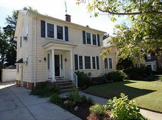 36 Shirley Blvd, Cranston, RI 02910