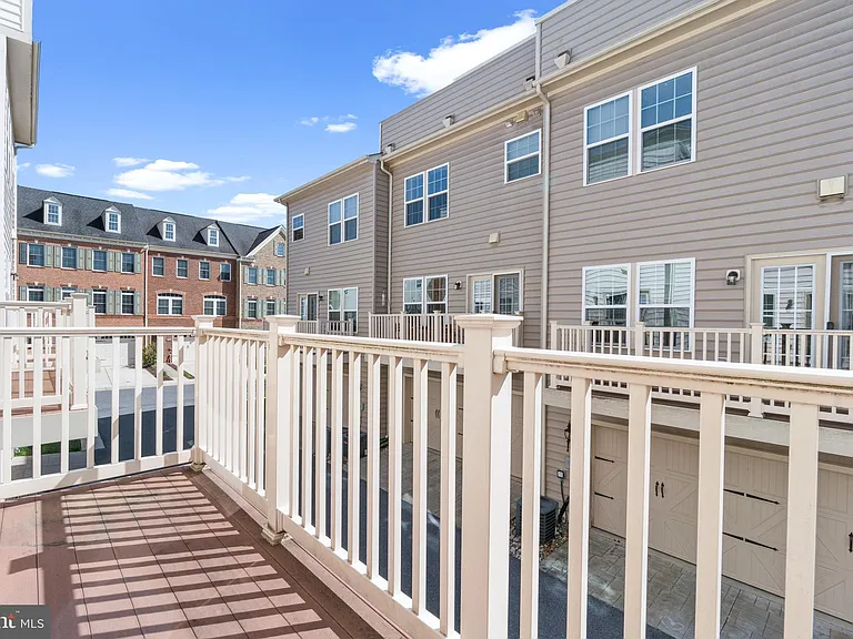 5365 S Center Dr — Photo 37